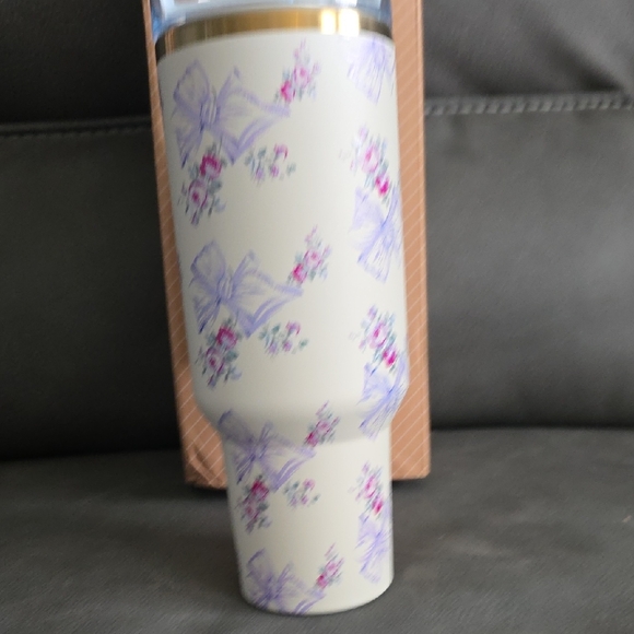Stanley 40 Oz Cream Floral Insulated Mug - Picture 5 of 5